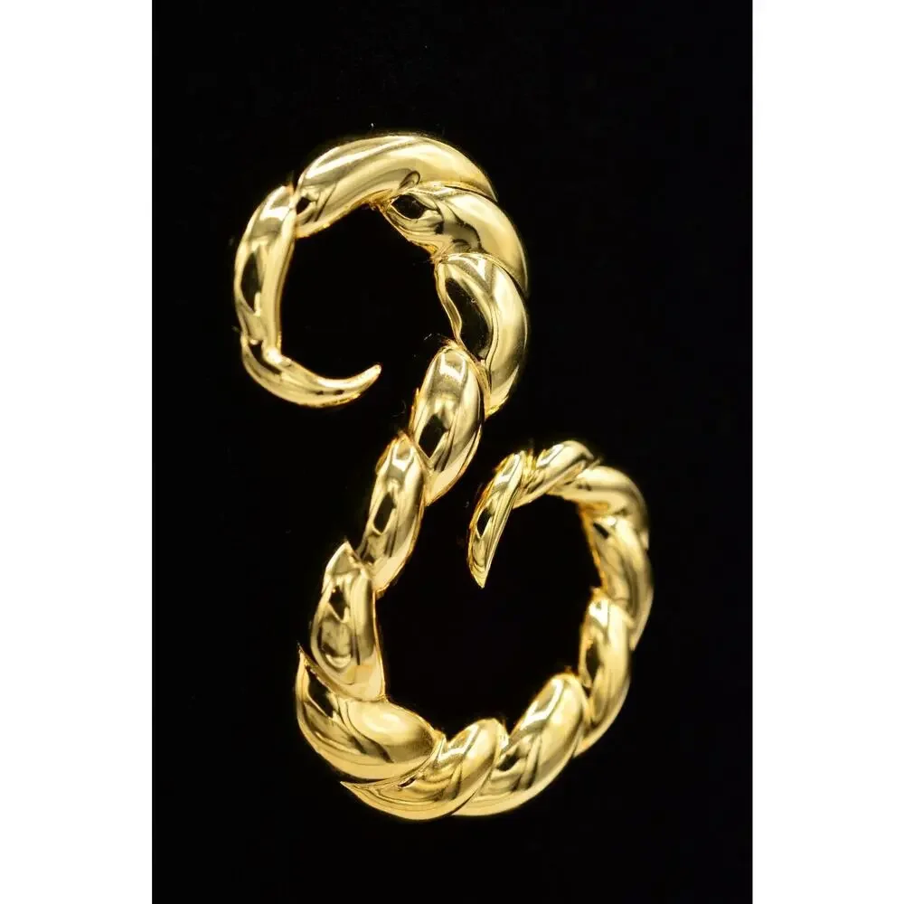 Unbranded stunning pin