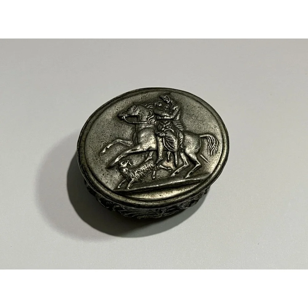 THE BUCKLERS SMALL TRINKET BOX PEWTER METAL DOG HORSE OVAL VELVET LINED