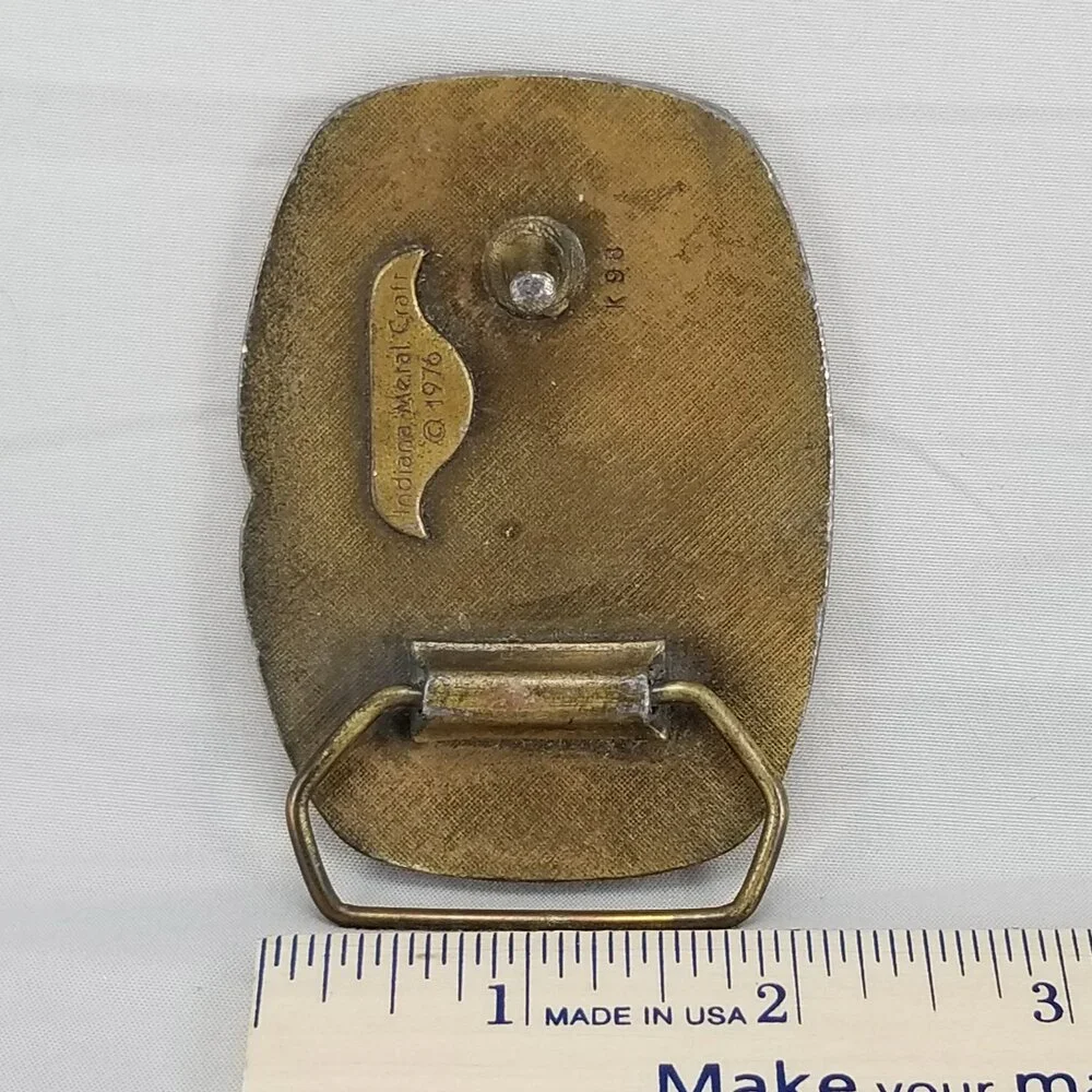 N/A vintage belt