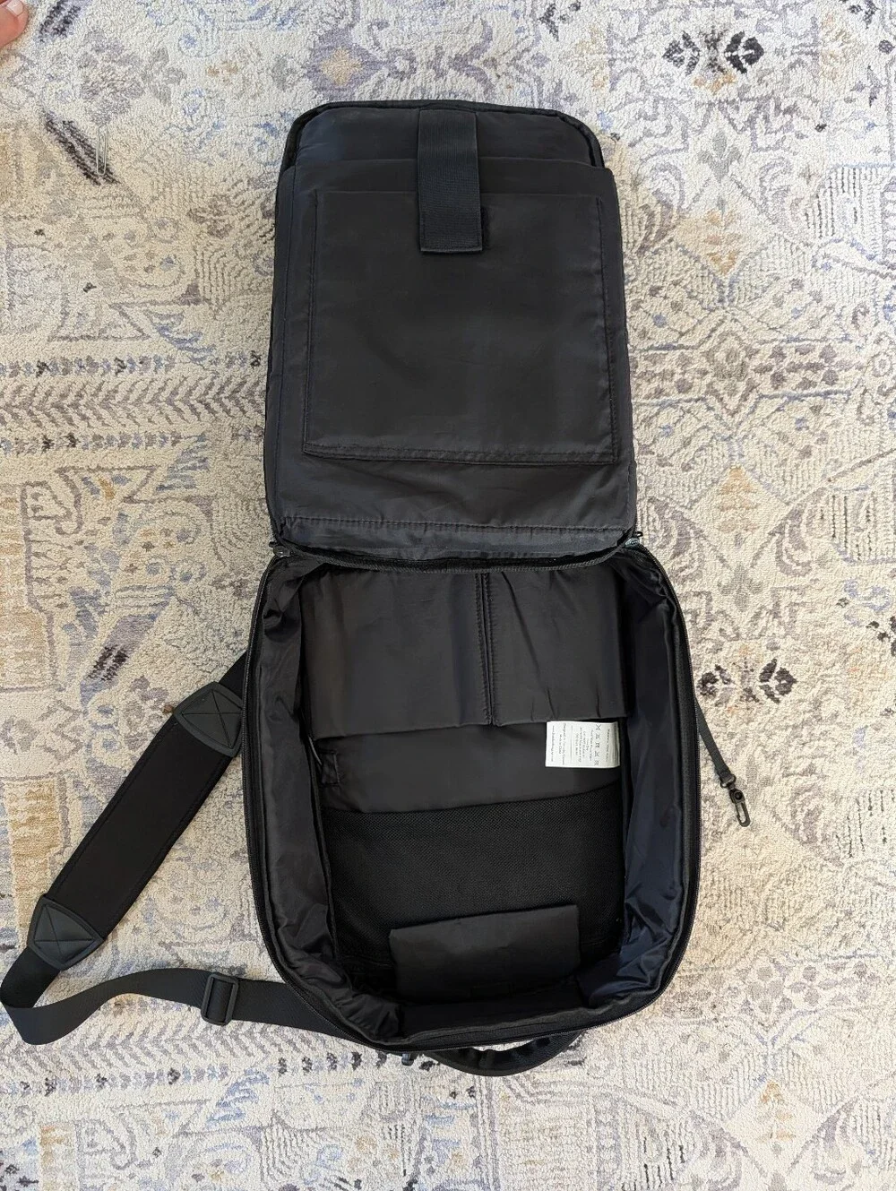 Standard Luggage Co. design work usb