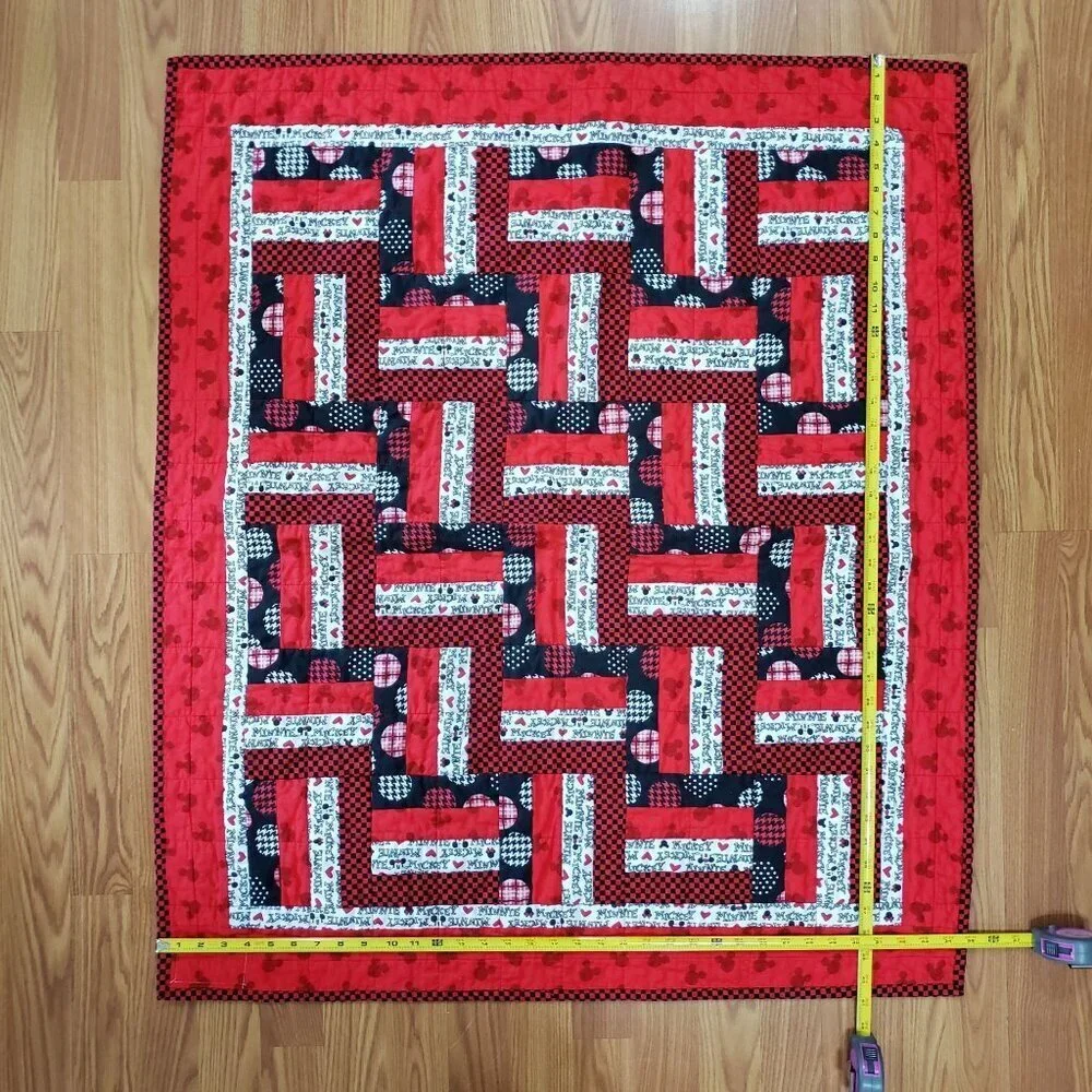 Handmade Mickey Minnie Mouse Patchwork Crib‎ Wall Quilt Throw Blanket 35” x 41”