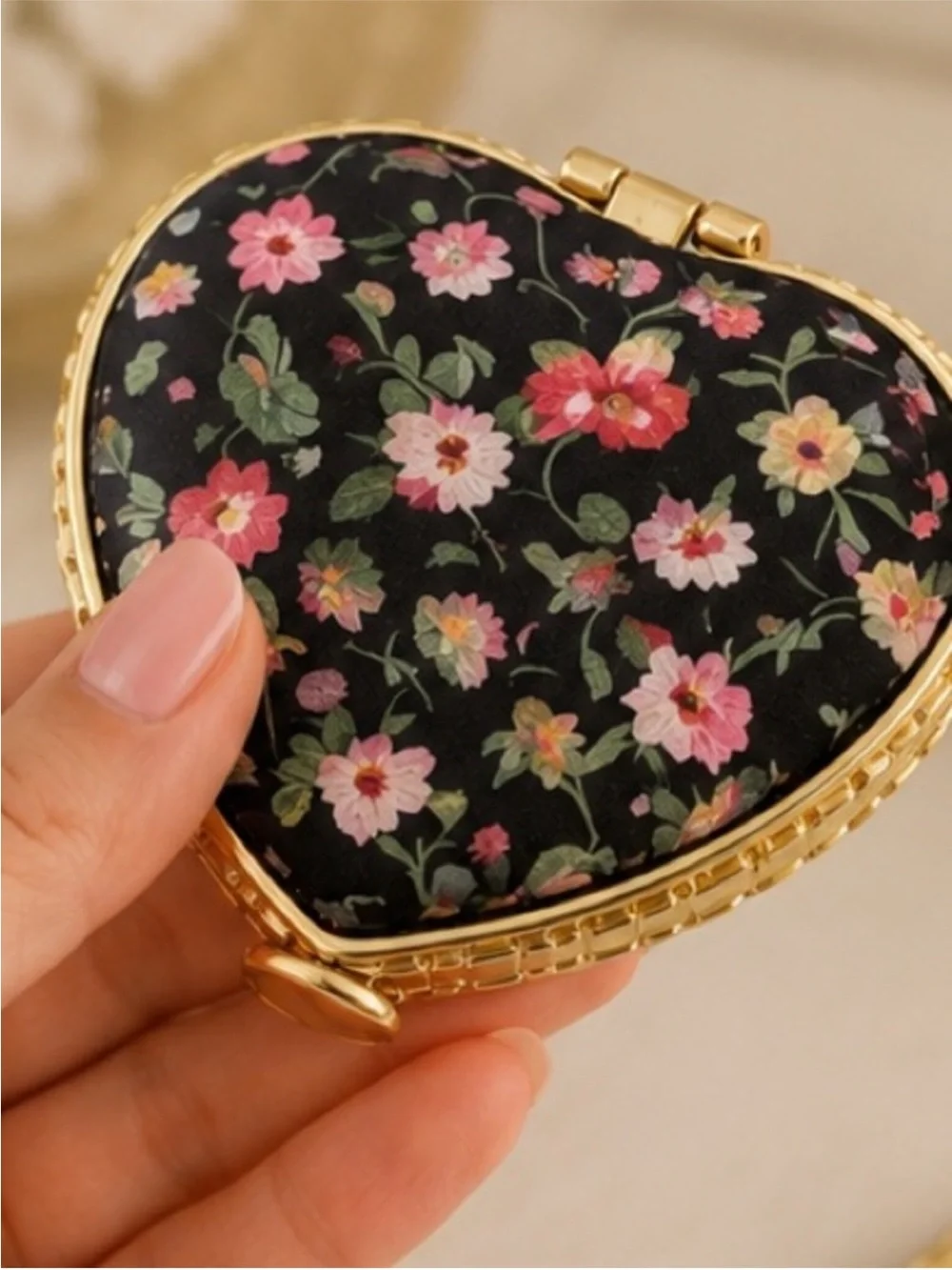 Floral Heart Compact Mirror