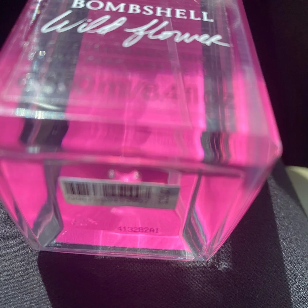 VICTORIA'S SECRET BOMBSHELL WILD FLOWER Fine Fragrance ￼MIST8.4 FL OZ