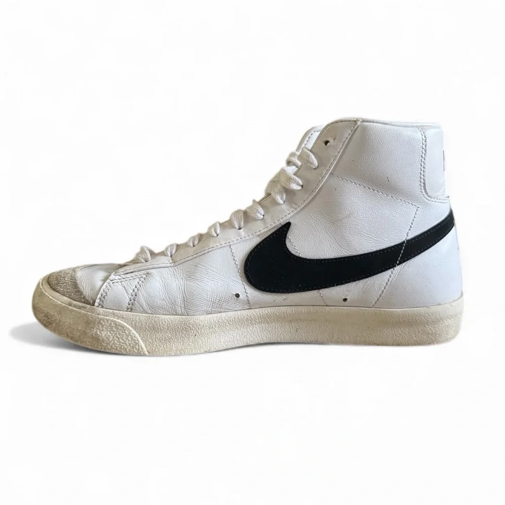 Nike these blazer