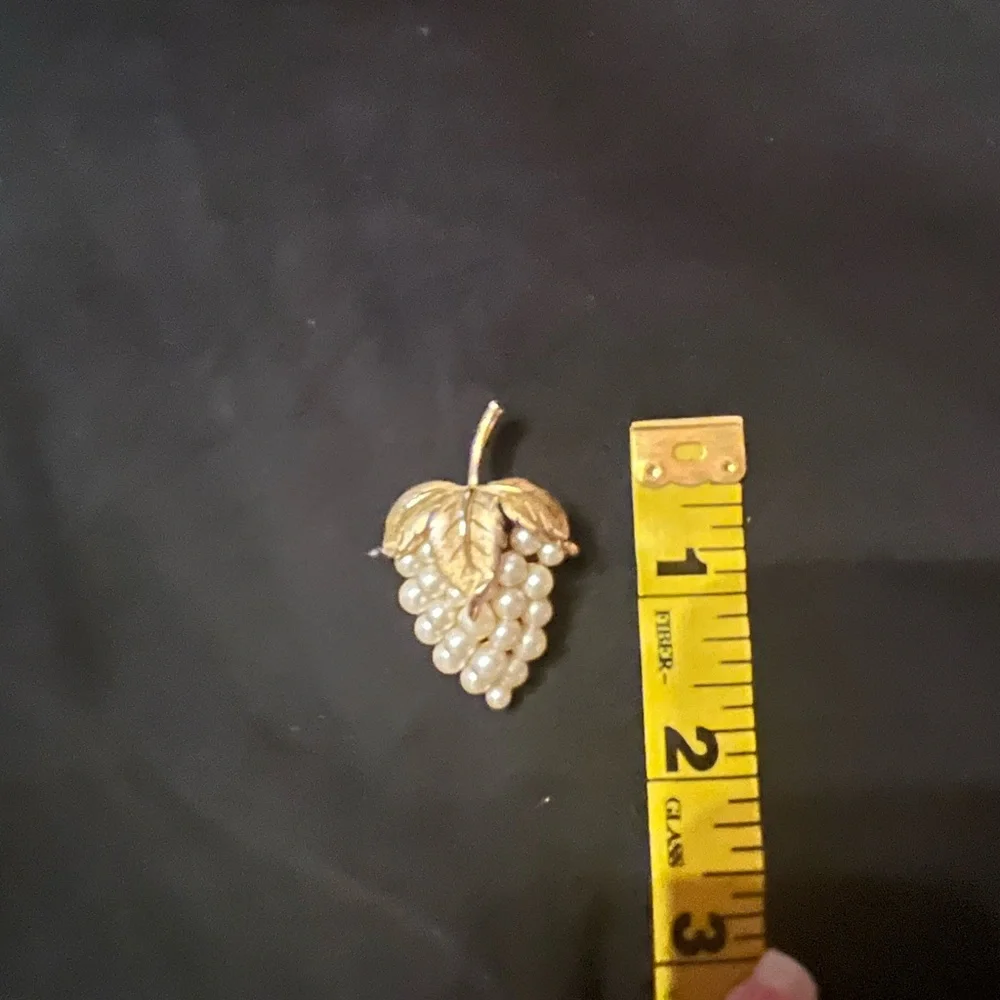 Crown Trifari vintage gold