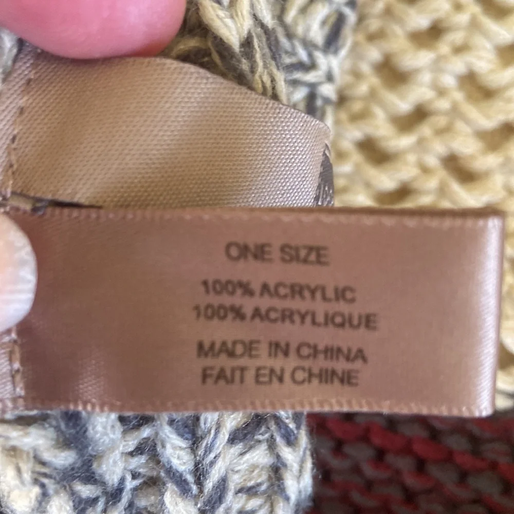 NWOT Knit infinity scarf OS maroon and gray