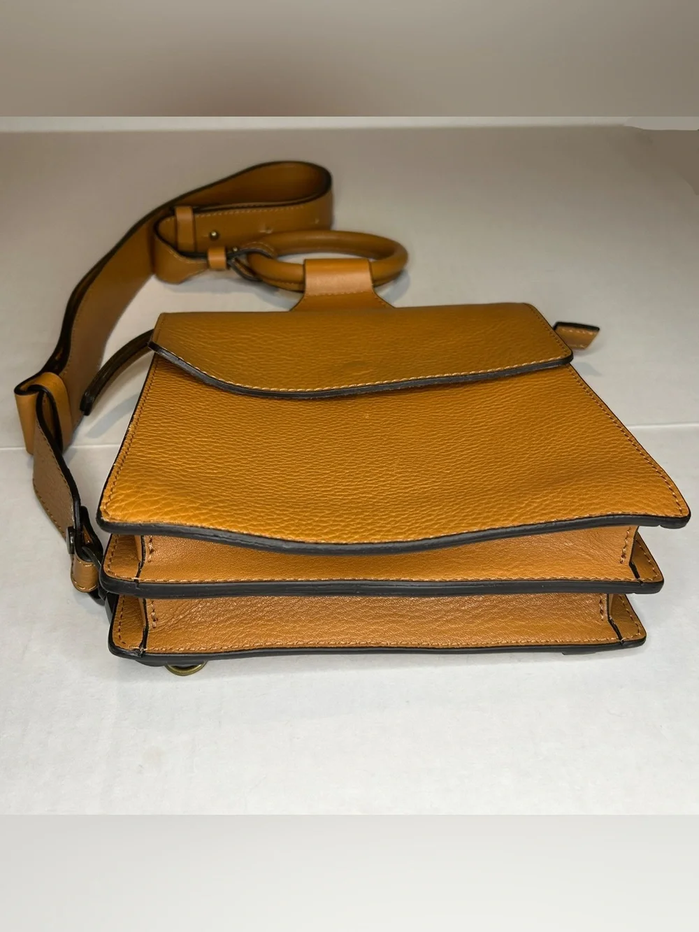 Sundance tan leather