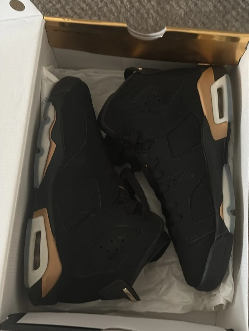 Nike bold gold