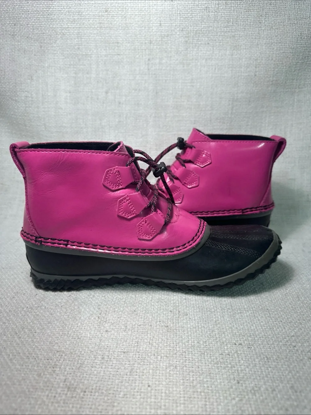 Sorel vivid pink