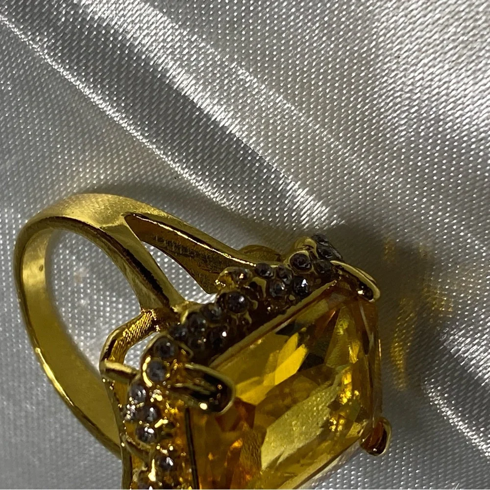Gold Style Ring with Yellow Gemstone and Silver Accents, costume jewelry