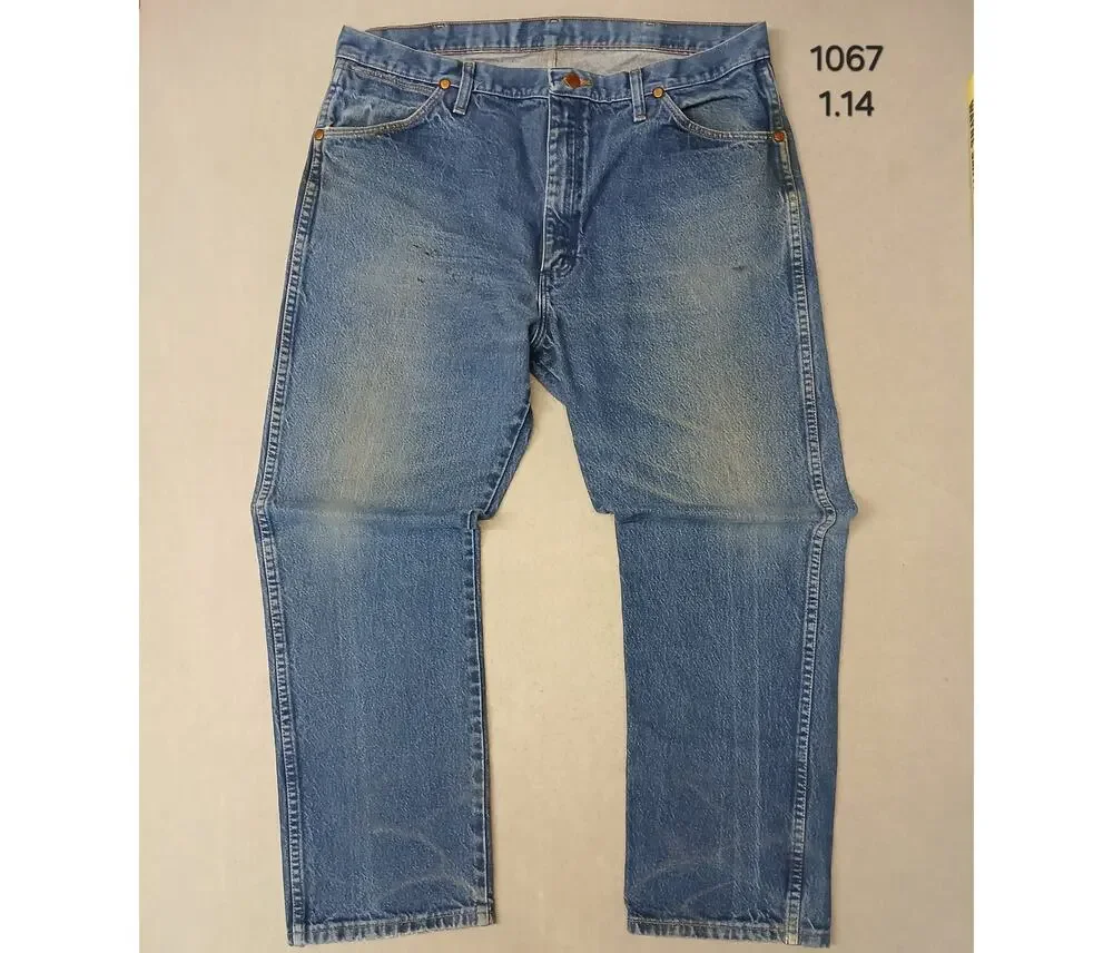 Wrangler (38x30) Classic Straight Regular Blue Denim Jeans