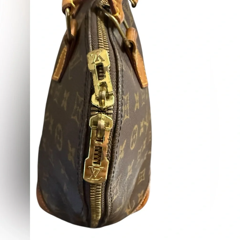 Louis Vuitton alma true