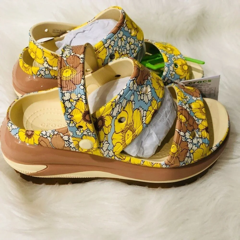CROCS mega crush
