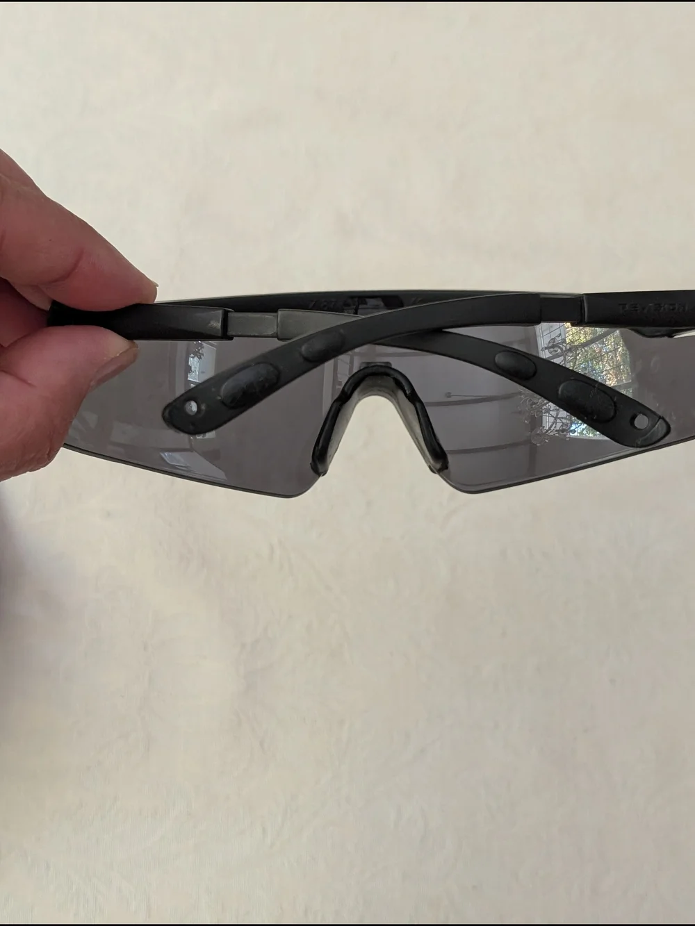 Revision lenses case convenient