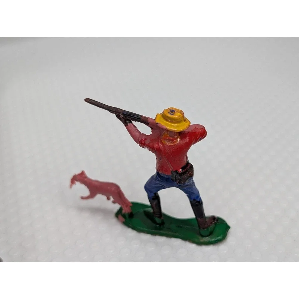 Plastic Hunting Scene Trees Fence Deer Foxhound Dog Hunter‎ Cake Toppers