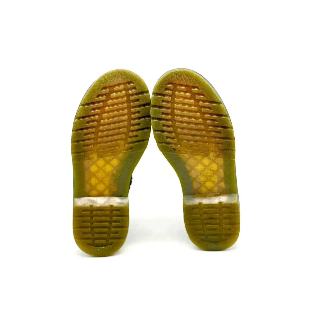 Dr. Martens hardware inner style