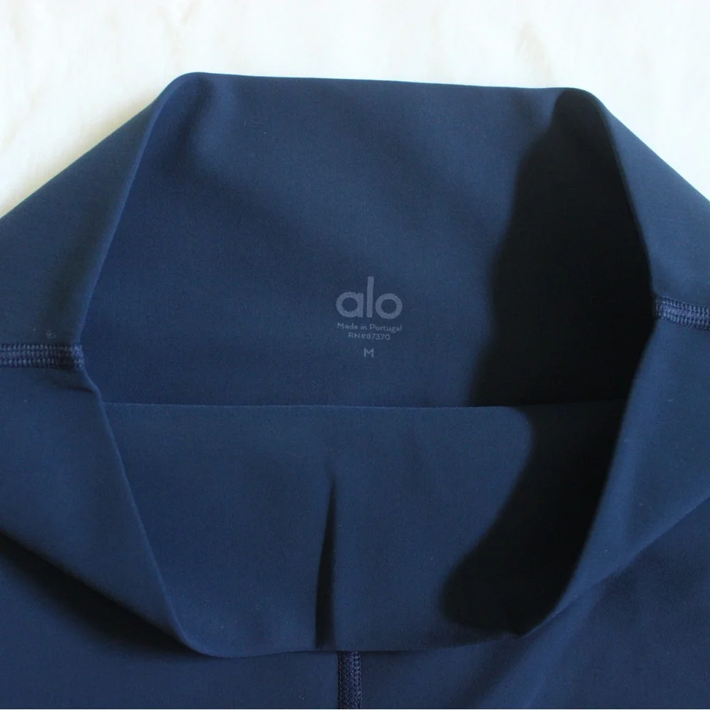 ALO Yoga size medium