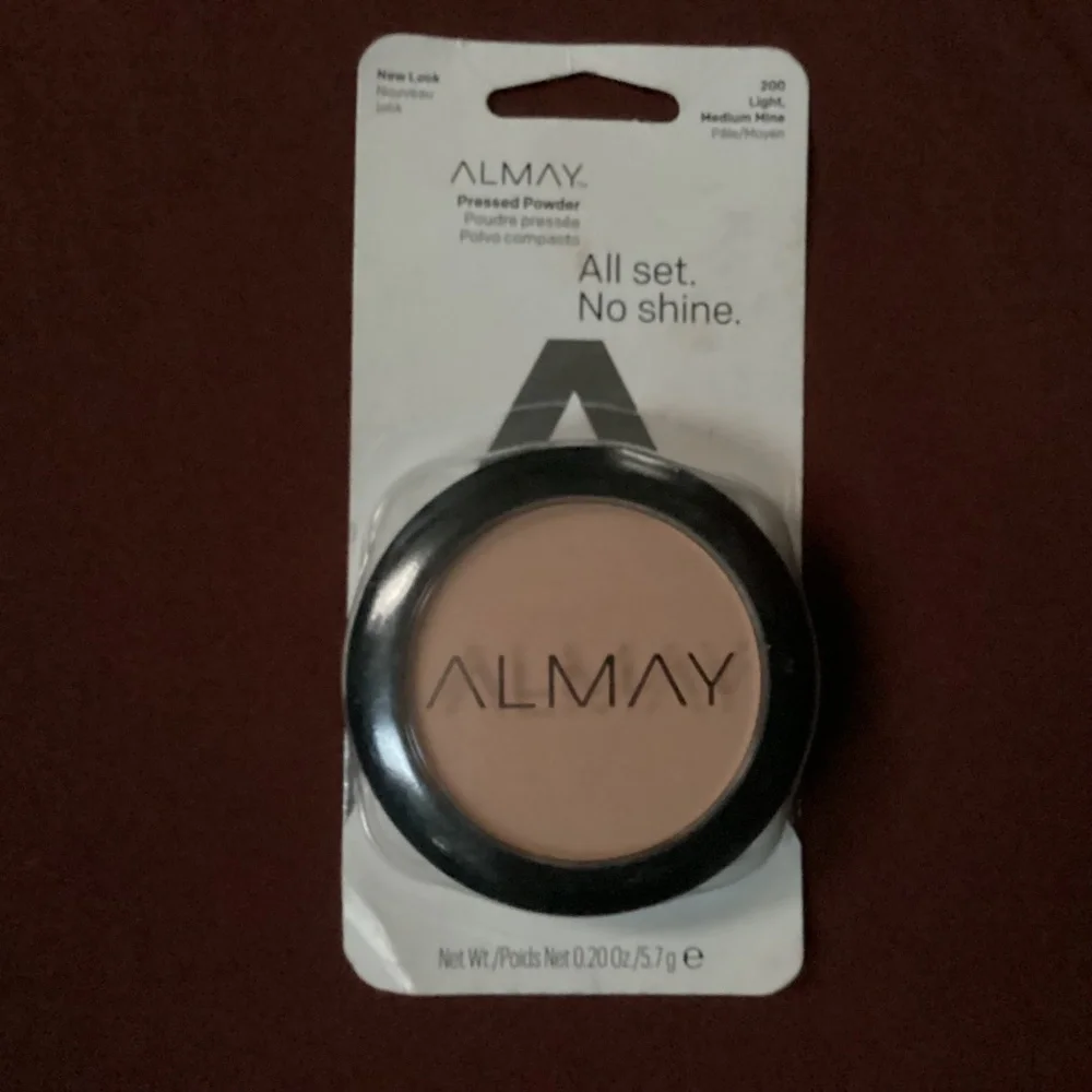 Almay pressed powder
