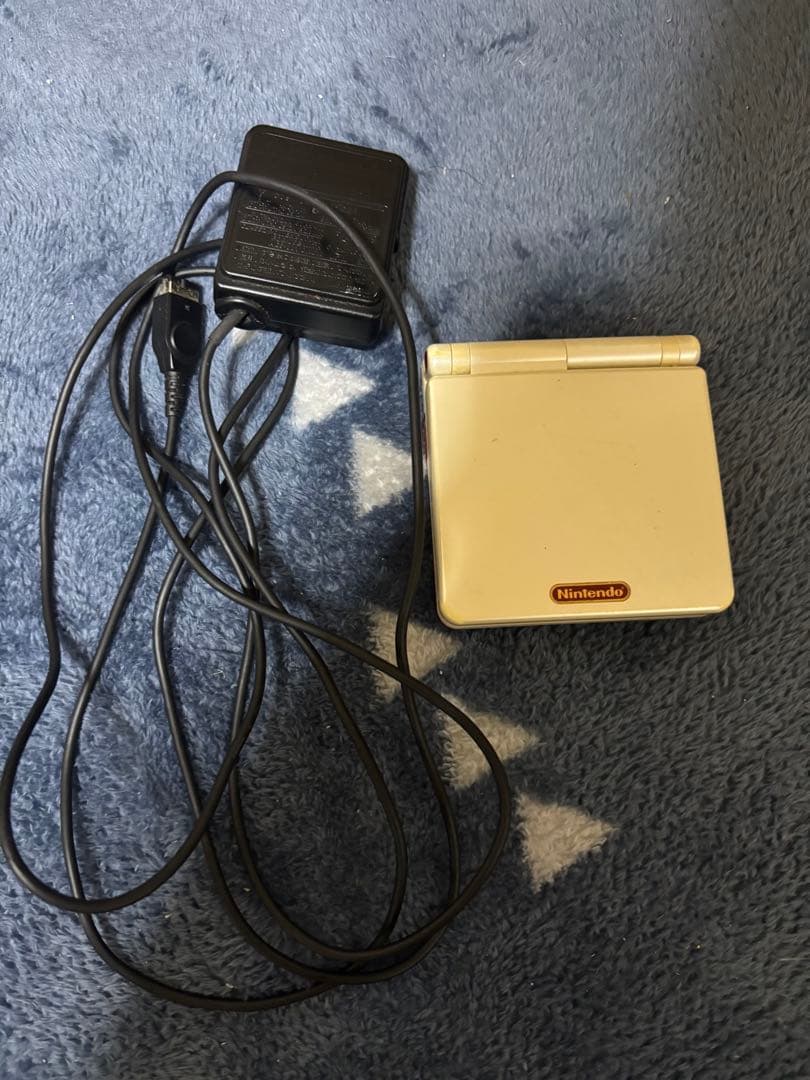 Nintendo Game Boy Advance SP